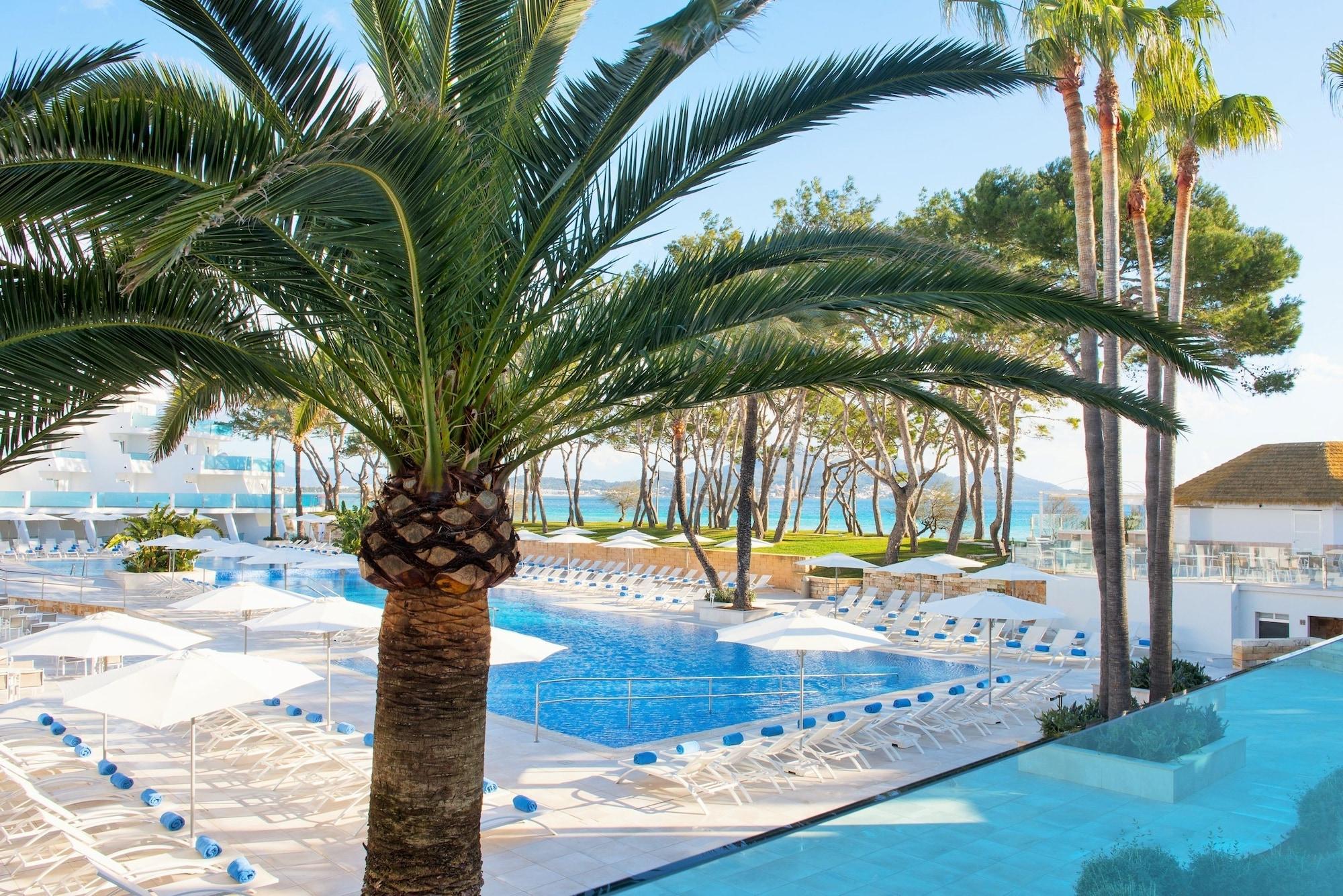 Iberostar Waves Playa De Muro 4*